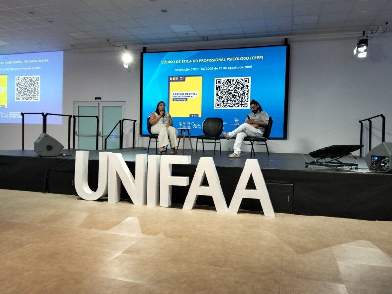 crp-nas-universidades-dialogo-e-aproximacao-com-estudantes-em-valenca