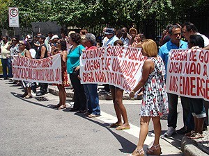 0223-CRP-participa-de-vitoria-na-luta-contra-a-privatizacao-da-saude01-300x225.jpg