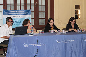 debate-sobre-a-producao-da-queixa-escolar-encerra-primeiro-dia-do-evento